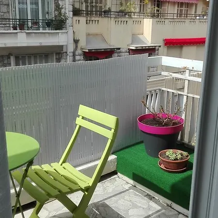 Apartment Zenazura *